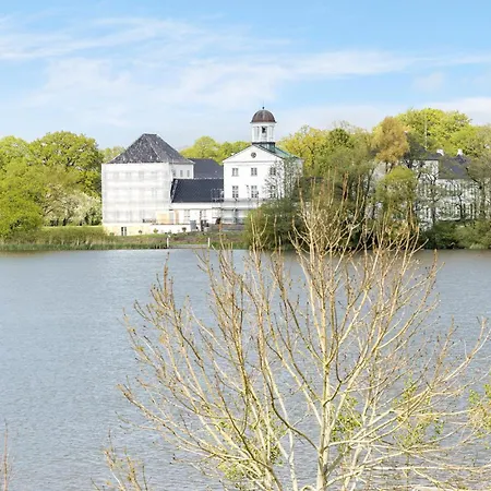 Дом отдыха 1 Bedroom Gorgeous In