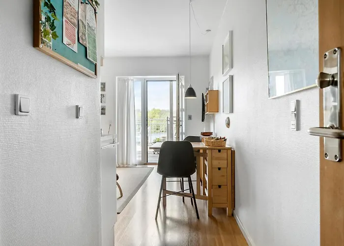 Semesterbostad 1 Bedroom Gorgeous In